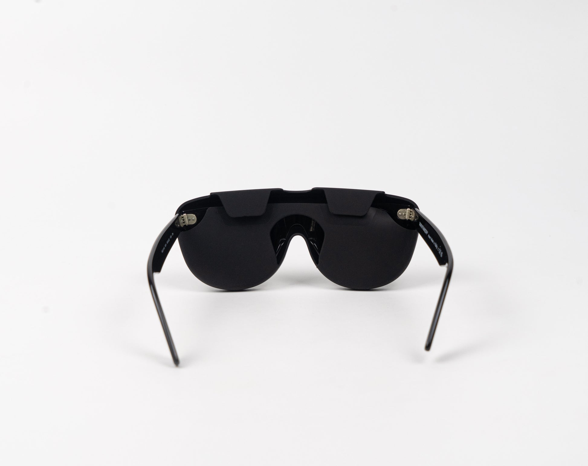 Funda de gafas de silicona negra de The Lups Case